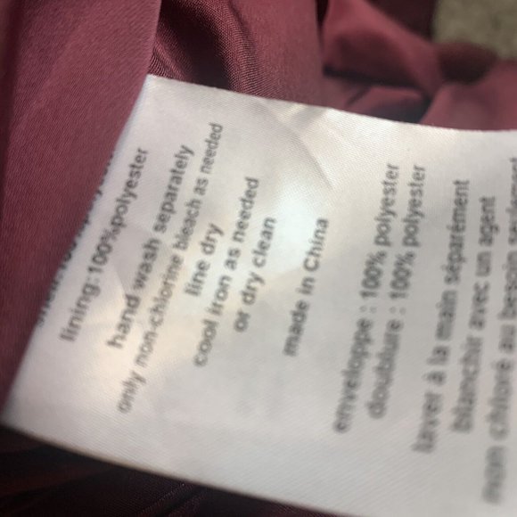 White Vera Wang Wine Red Halter Neck Formal Gown Prom Back Slit - Picture 13 of 15